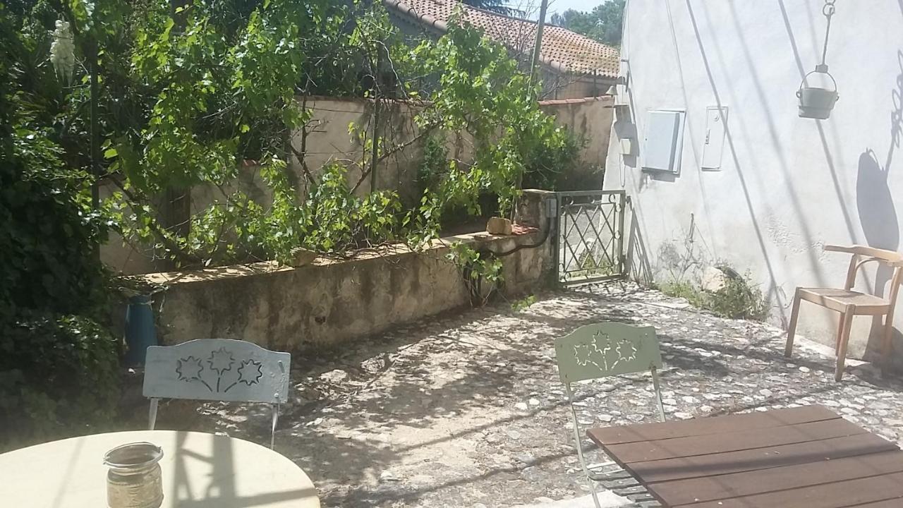 אלאוש Appartement Dans Hameau Provencal מראה חיצוני תמונה