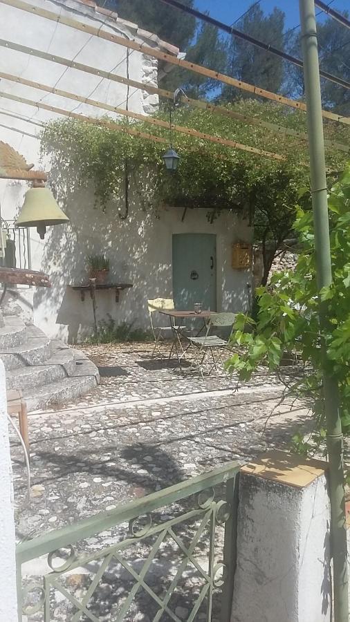 אלאוש Appartement Dans Hameau Provencal מראה חיצוני תמונה